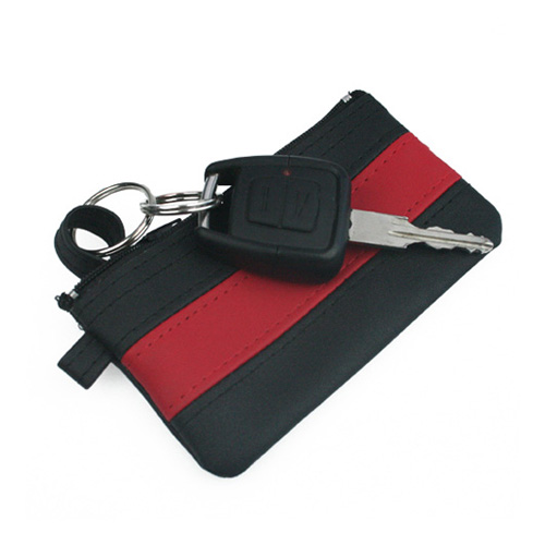 /WebRoot/Store/Shops/Hirschenauer/4E73/5EF4/2296/76C1/3D02/4DEB/AE76/31A8/10098-01-schluesseltasche-colourlogo-schwarz-rot.jpg
