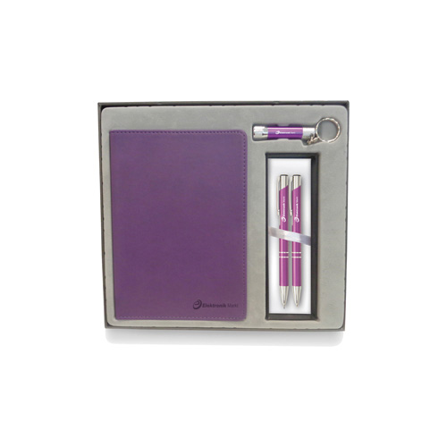 /WebRoot/Store/Shops/Hirschenauer/5594/061A/9DCF/4968/C087/4DEB/AE76/0E38/AMI-TRIO-GIFTSET-PURPLE.jpg